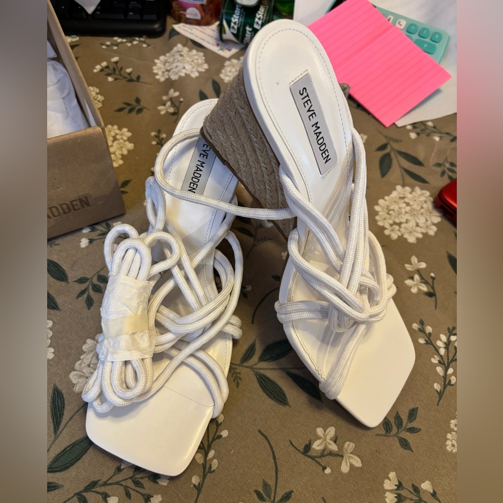 Steve Madden Idolized White Strappy Wedge Heels. Size 9.5 
Medium. NIB.